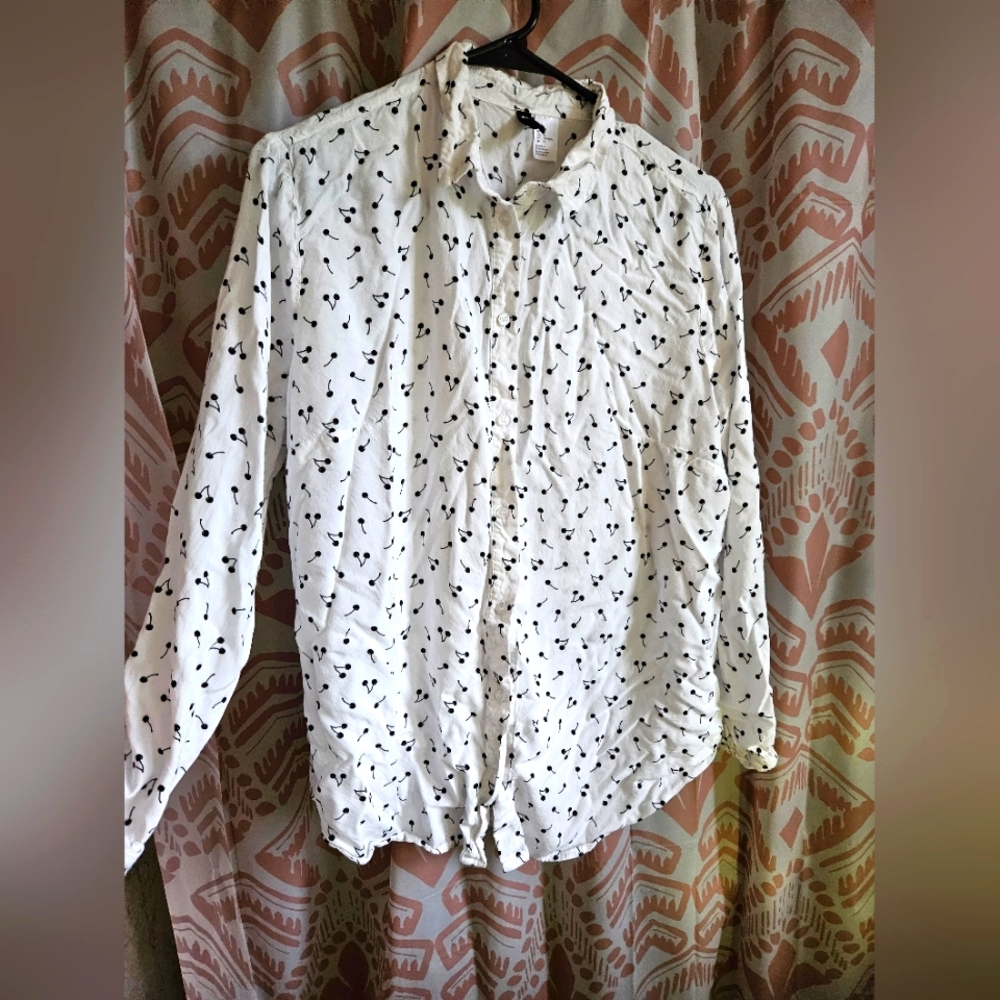 H&M Woman's black cherry long sleeve blouse